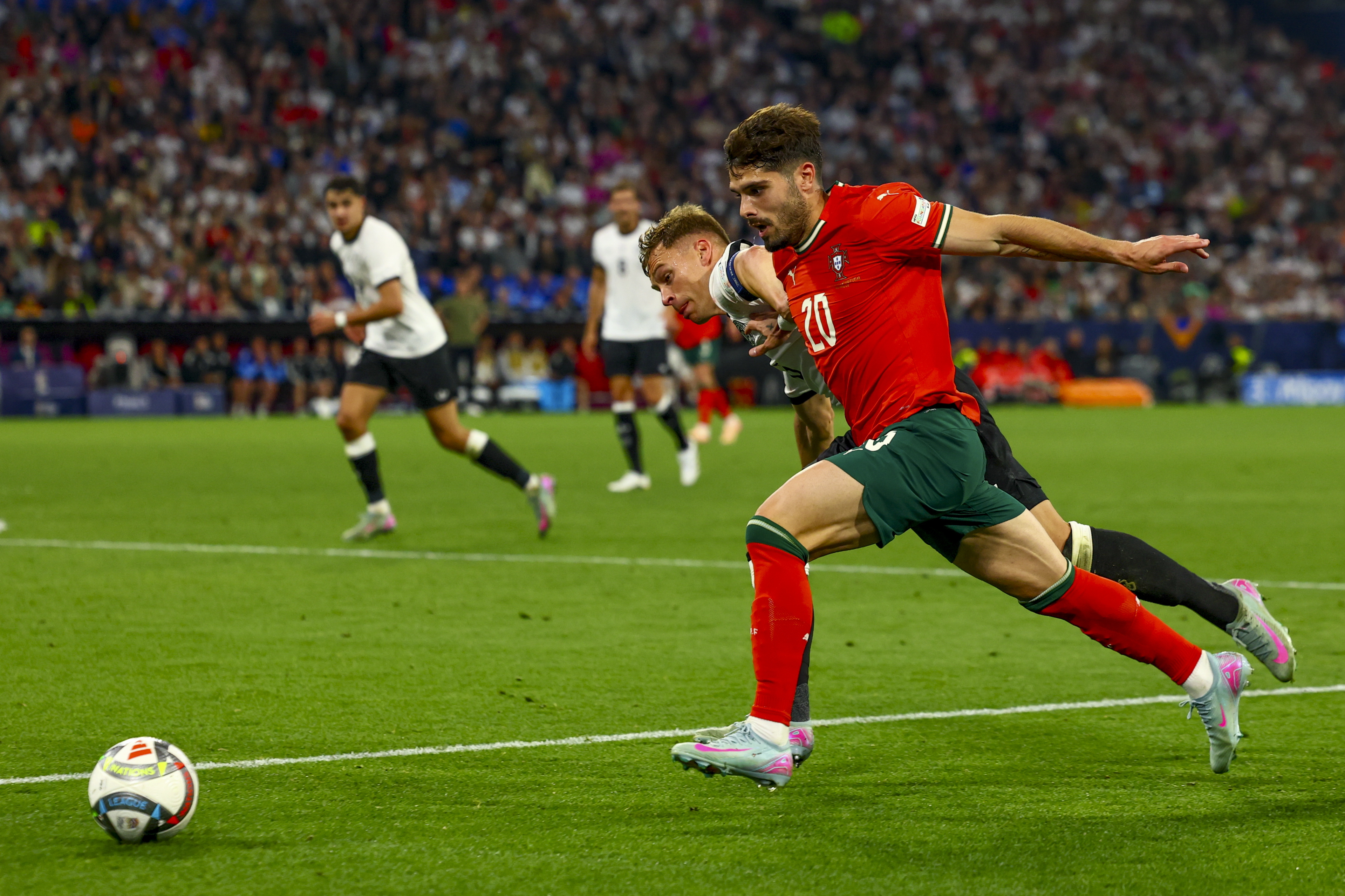 PG电子游戏-欧洲各国足球联赛的最新战况